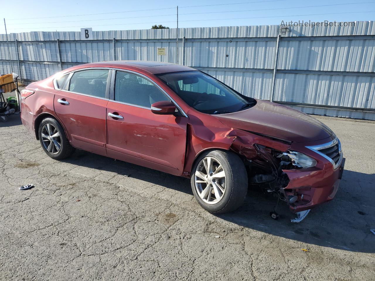 2014 Nissan Altima 2.5 Red vin: 1N4AL3AP3EN233931