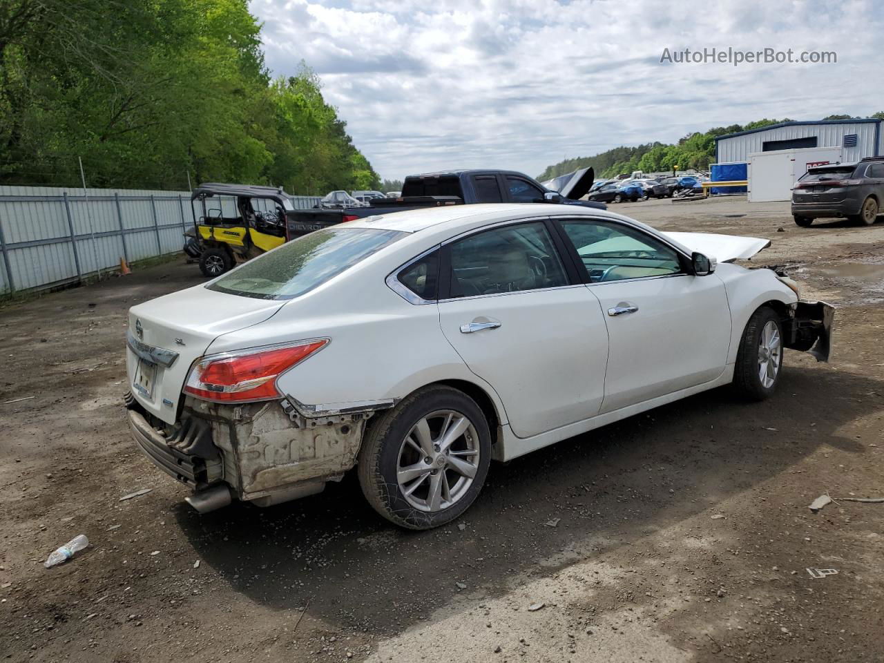 2014 Nissan Altima 2.5 White vin: 1N4AL3AP3EN249272