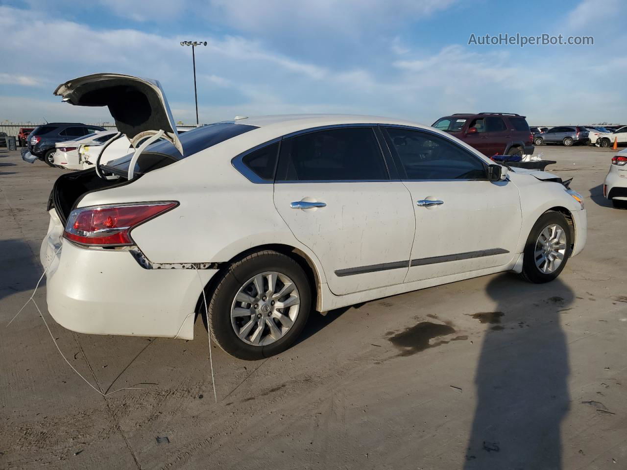 2015 Nissan Altima 2.5 White vin: 1N4AL3AP3FC202742