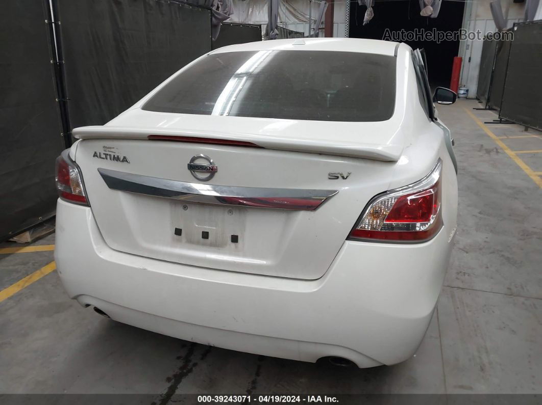 2015 Nissan Altima 2.5 Sv White vin: 1N4AL3AP3FC273679