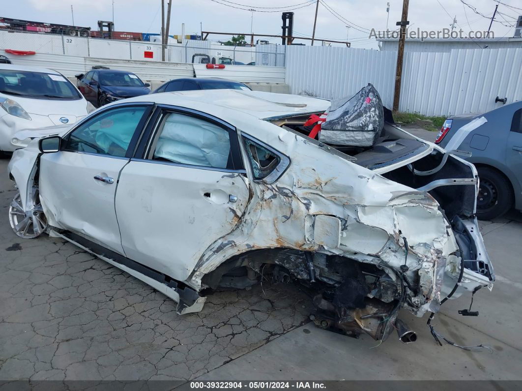 2015 Nissan Altima 2.5 Sv White vin: 1N4AL3AP3FC422494