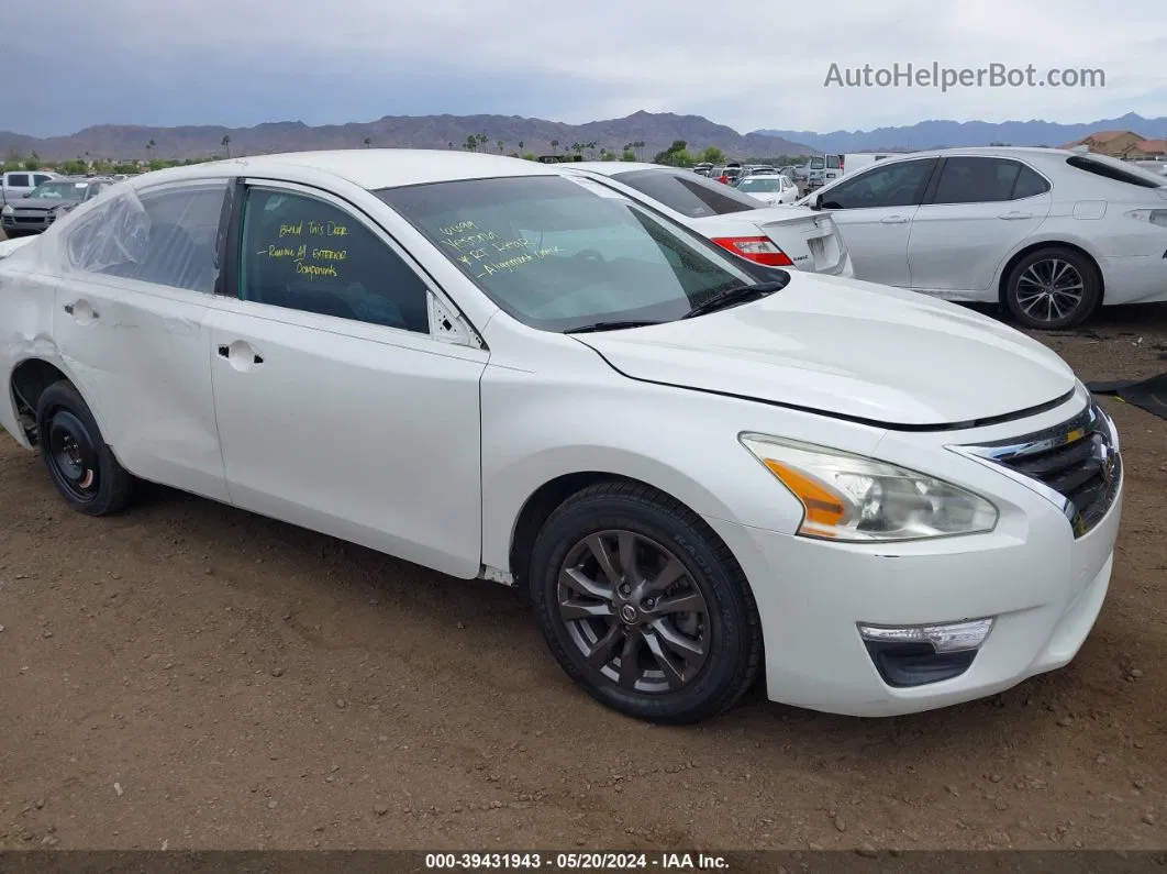 2015 Nissan Altima 2.5 S White vin: 1N4AL3AP3FC475406