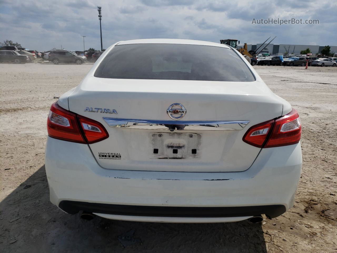 2016 Nissan Altima 2.5 Белый vin: 1N4AL3AP3GC190139