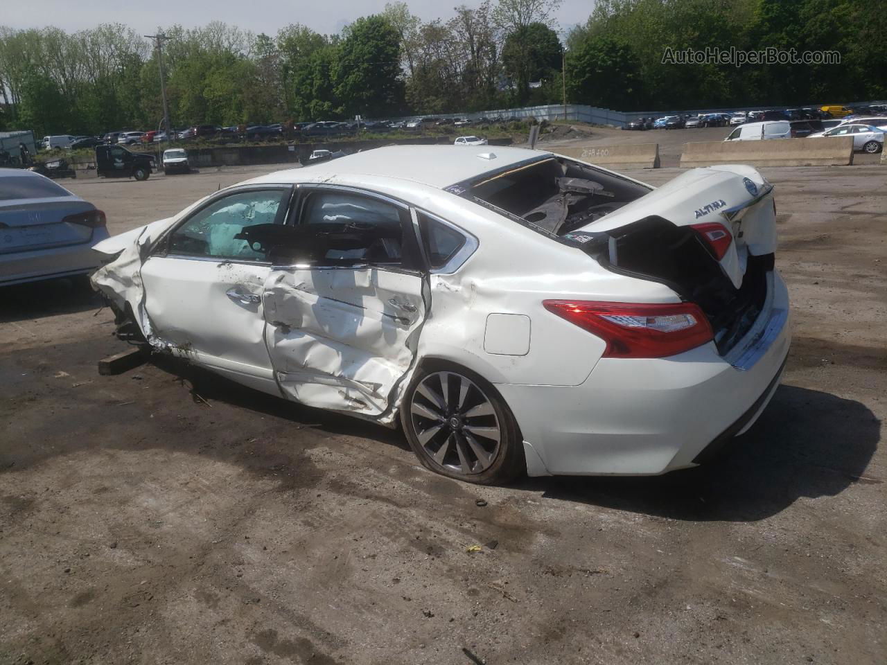 2017 Nissan Altima 2.5 White vin: 1N4AL3AP3HC129617