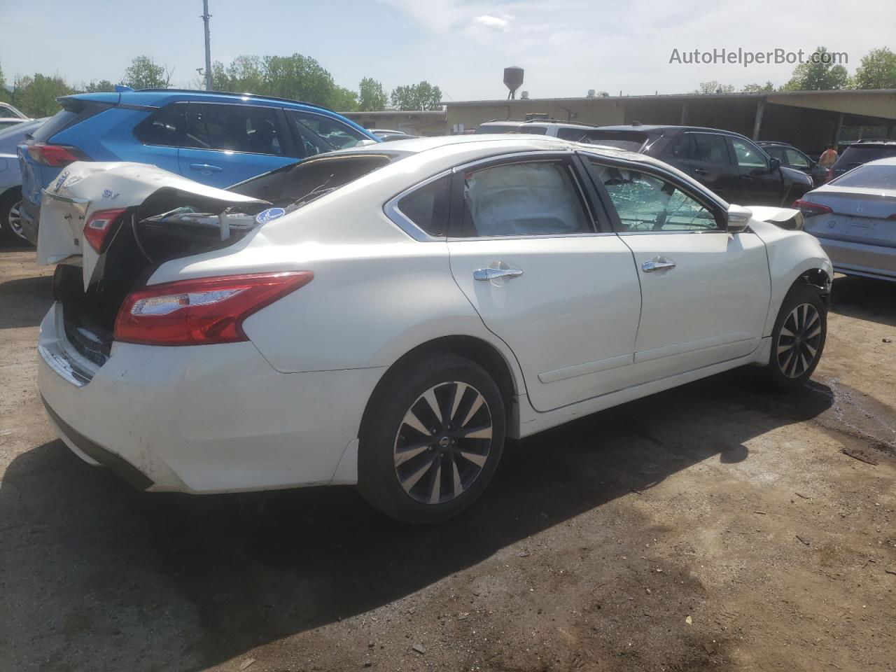 2017 Nissan Altima 2.5 White vin: 1N4AL3AP3HC129617