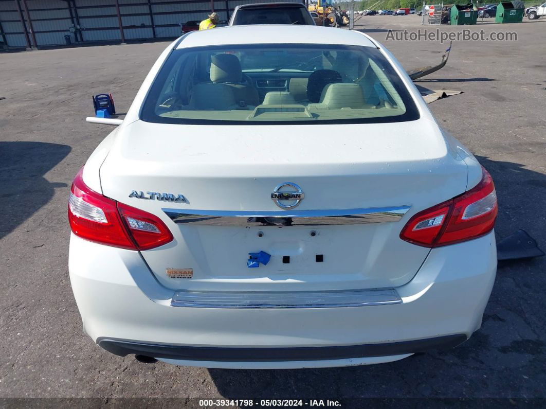 2017 Nissan Altima 2.5 S Белый vin: 1N4AL3AP3HC136289