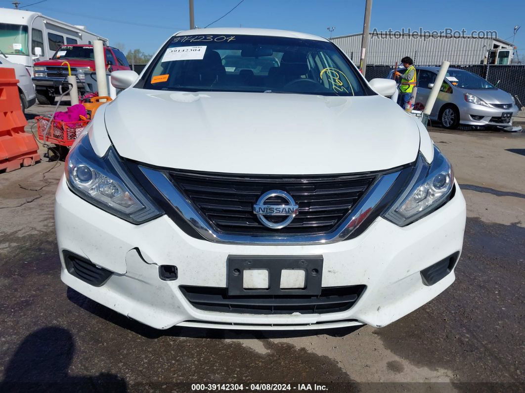 2017 Nissan Altima 2.5 S White vin: 1N4AL3AP3HC208527