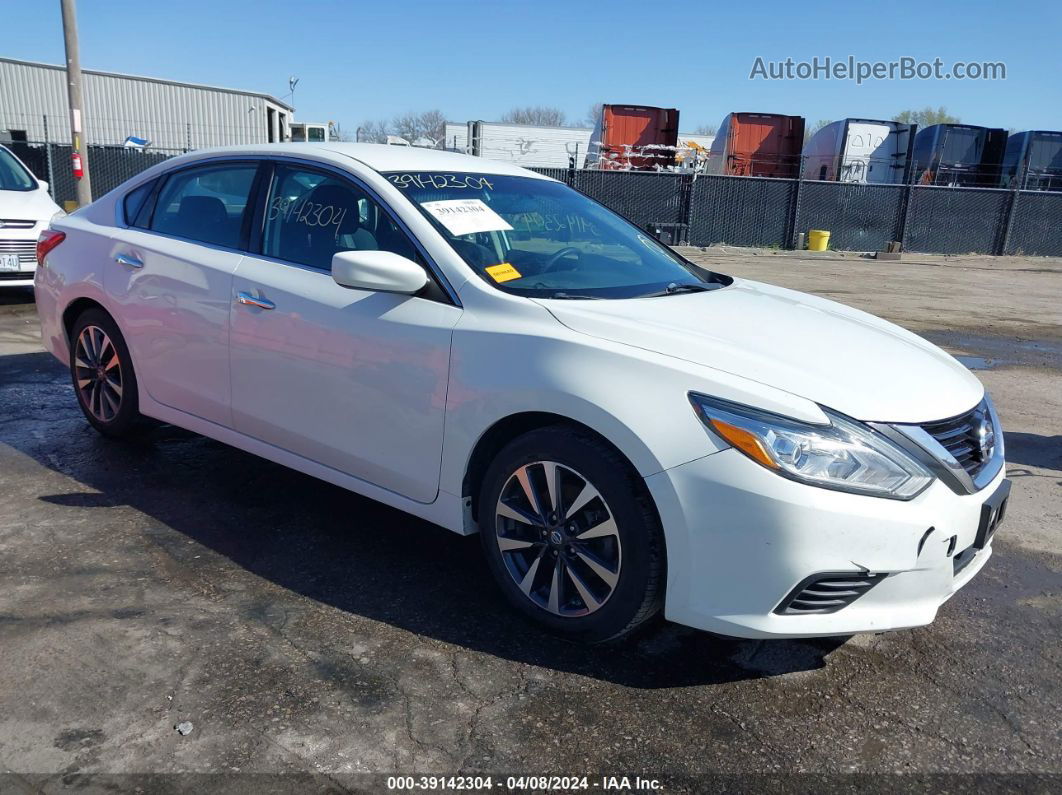 2017 Nissan Altima 2.5 S White vin: 1N4AL3AP3HC208527