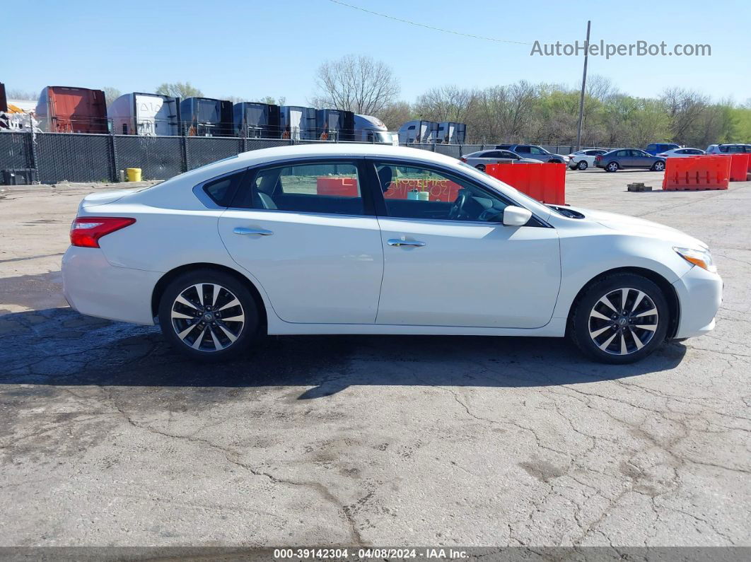 2017 Nissan Altima 2.5 S White vin: 1N4AL3AP3HC208527