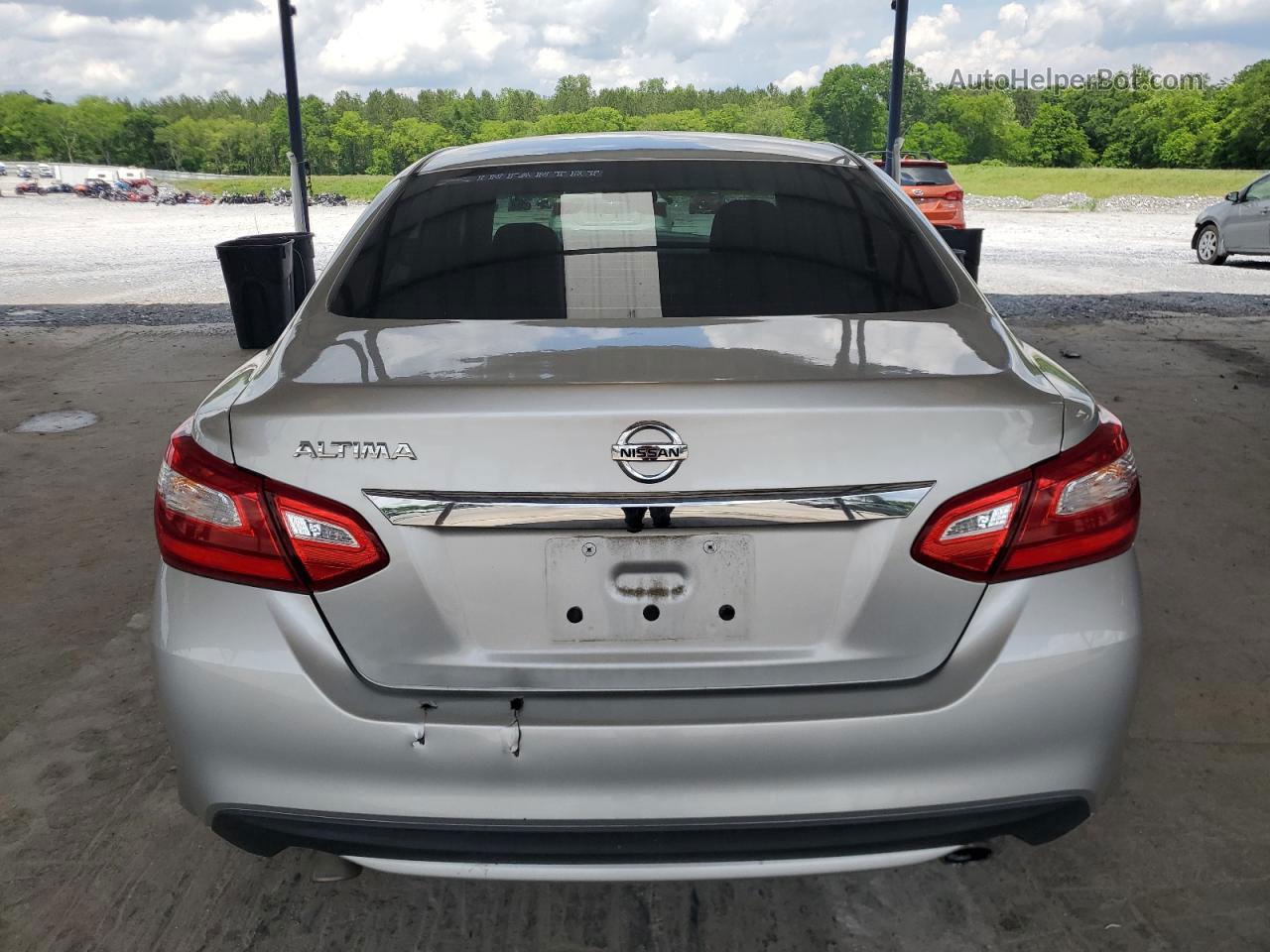 2017 Nissan Altima 2.5 Серебряный vin: 1N4AL3AP3HC229474