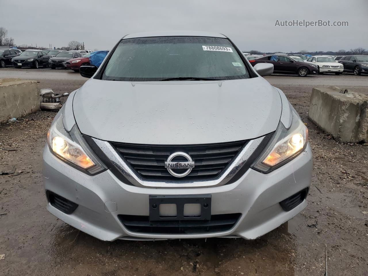 2017 Nissan Altima 2.5 Серебряный vin: 1N4AL3AP3HN354768