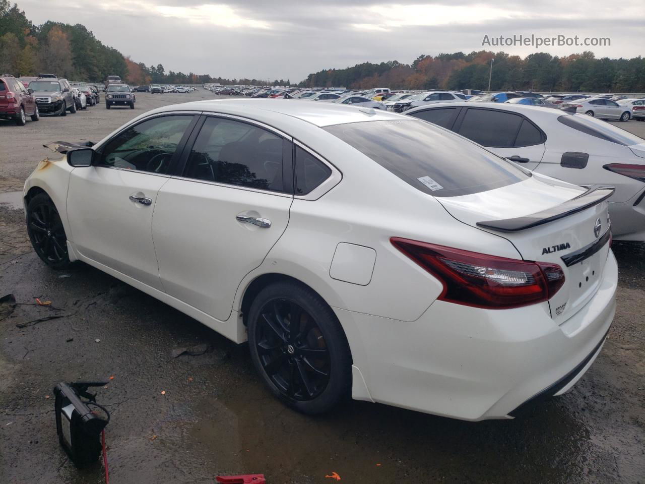 2018 Nissan Altima 2.5 White vin: 1N4AL3AP3JC274632