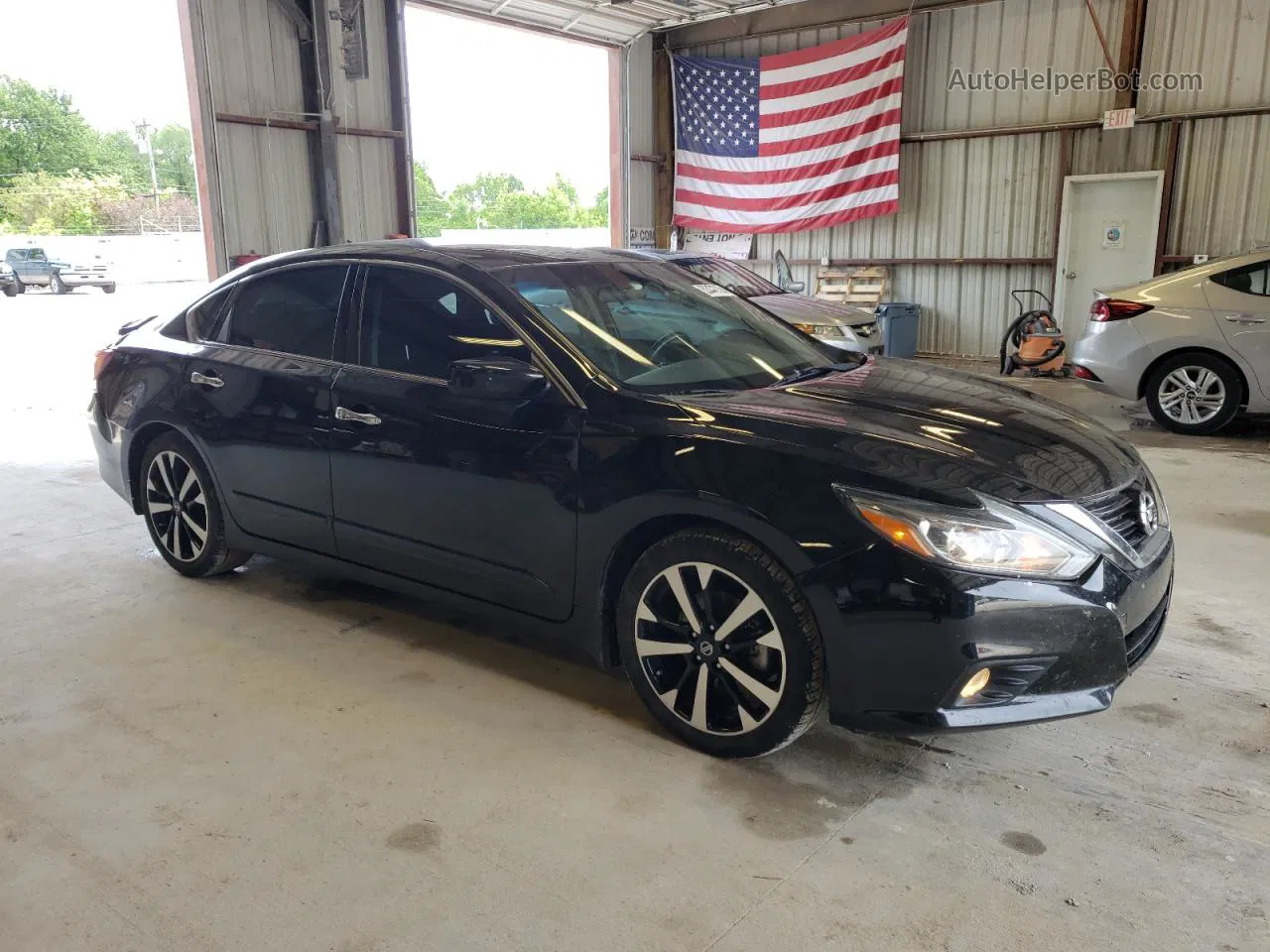 2018 Nissan Altima 2.5 Черный vin: 1N4AL3AP3JC280530