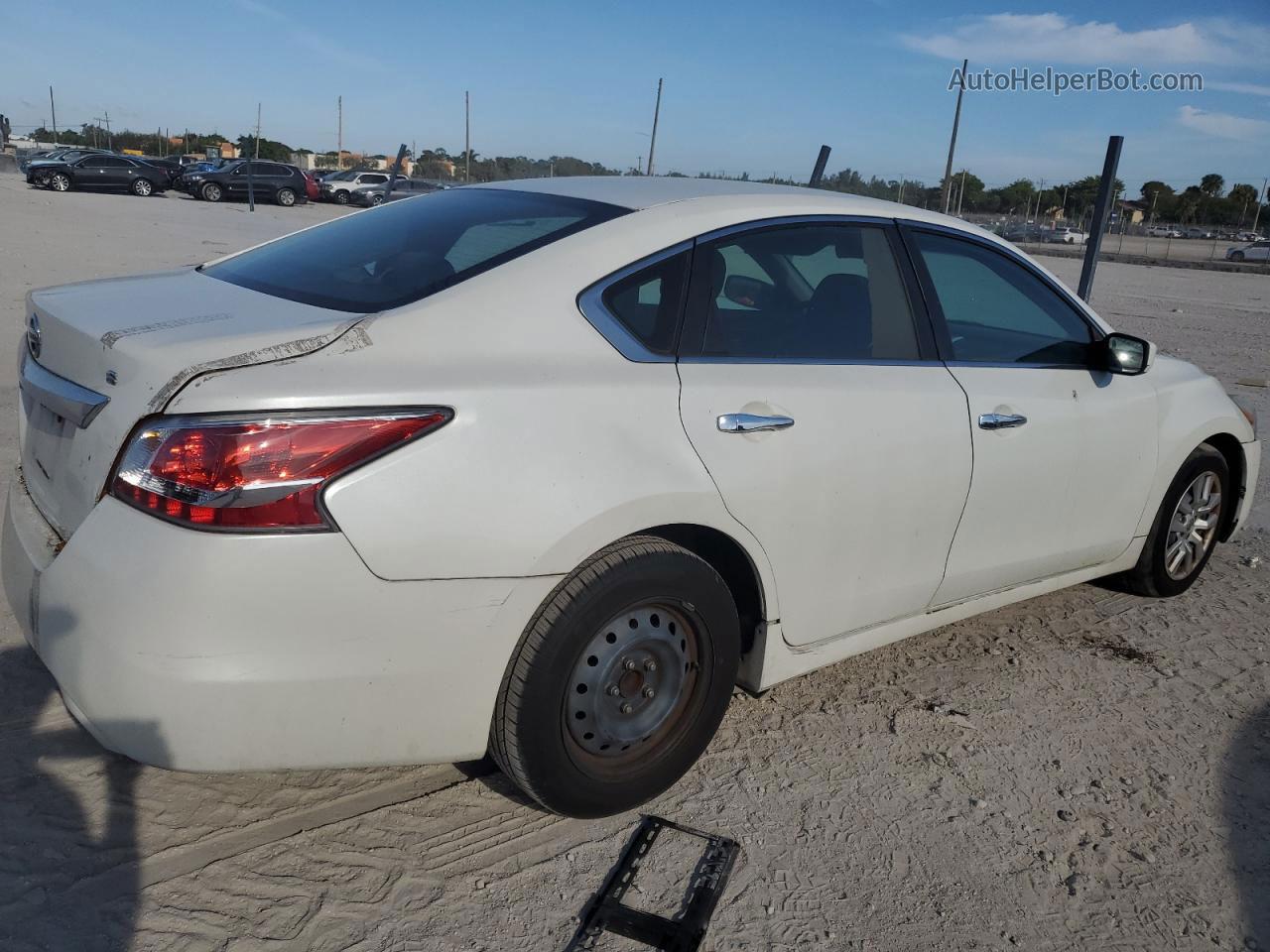 2015 Nissan Altima 2.5 White vin: 1N4AL3AP4FC131969