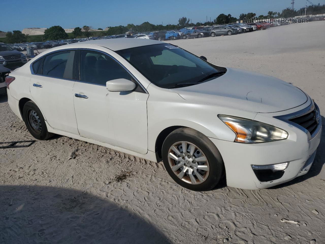 2015 Nissan Altima 2.5 White vin: 1N4AL3AP4FC131969