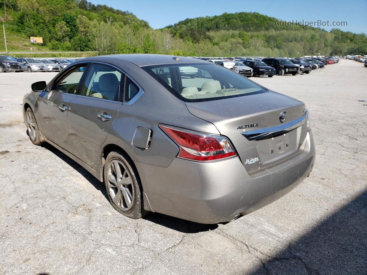 2015 Nissan Altima 2.5 Gold vin: 1N4AL3AP4FC135522