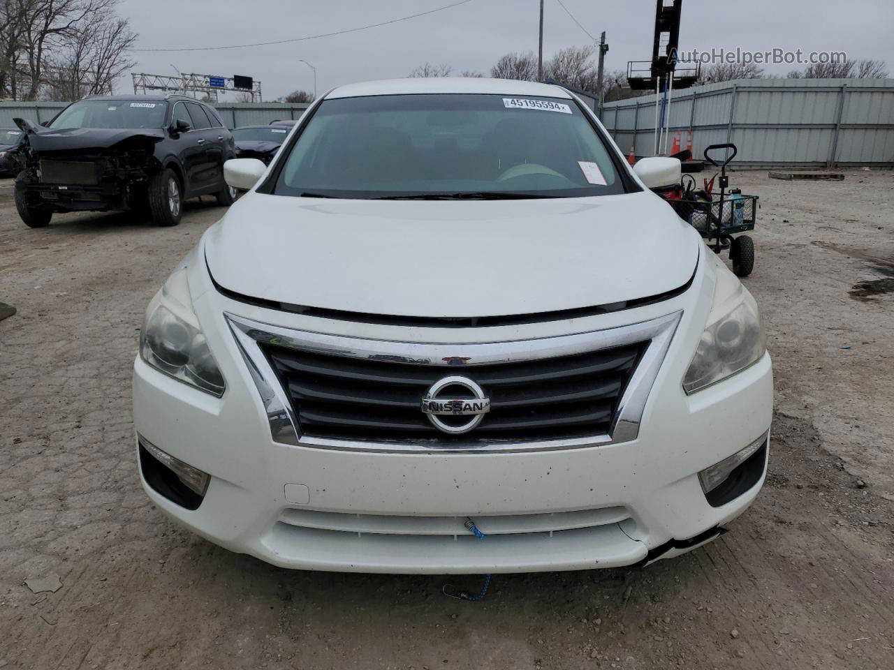 2015 Nissan Altima 2.5 Белый vin: 1N4AL3AP4FC215953