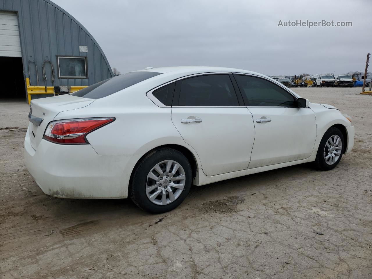 2015 Nissan Altima 2.5 White vin: 1N4AL3AP4FC215953