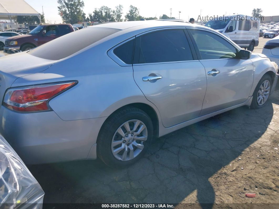 2015 Nissan Altima 2.5 S Silver vin: 1N4AL3AP4FC225561