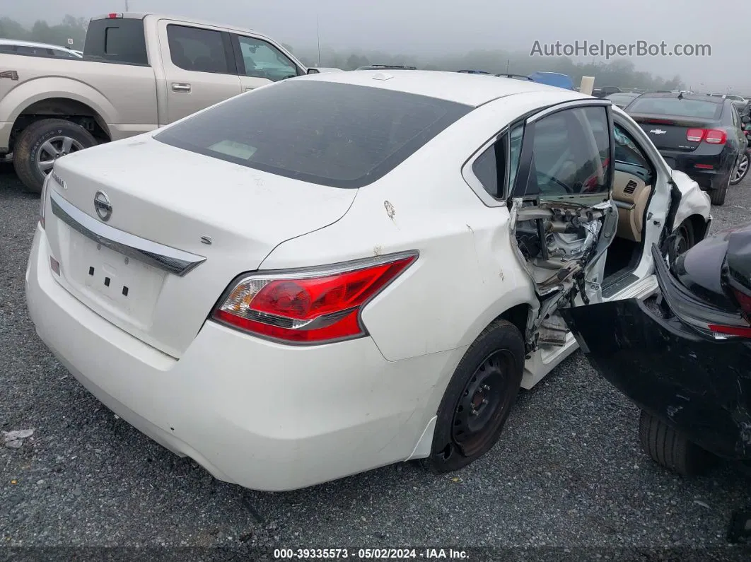 2015 Nissan Altima 2.5 S White vin: 1N4AL3AP4FC446979