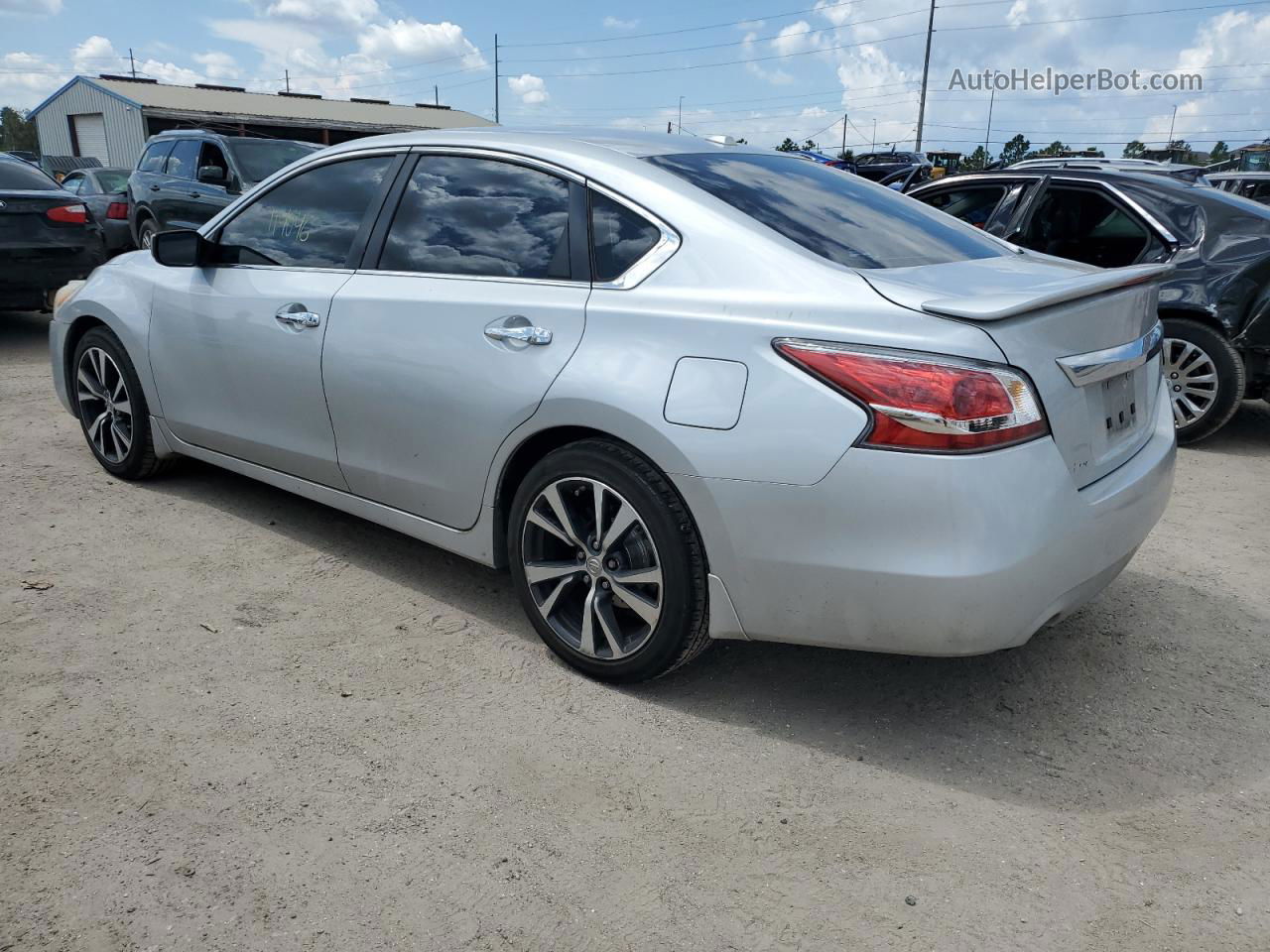 2015 Nissan Altima 2.5 Серебряный vin: 1N4AL3AP4FN356851