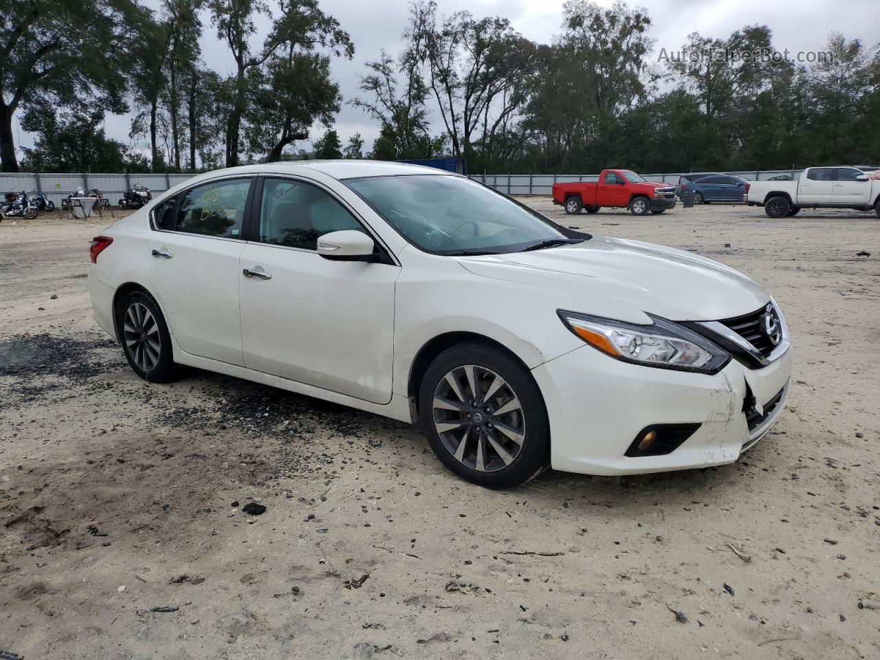 2017 Nissan Altima 2.5 White vin: 1N4AL3AP4HC137273