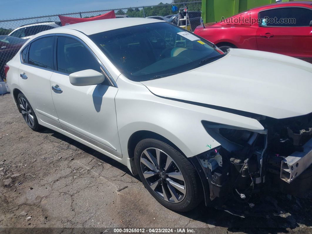 2017 Nissan Altima 2.5 Sv White vin: 1N4AL3AP4HC171455