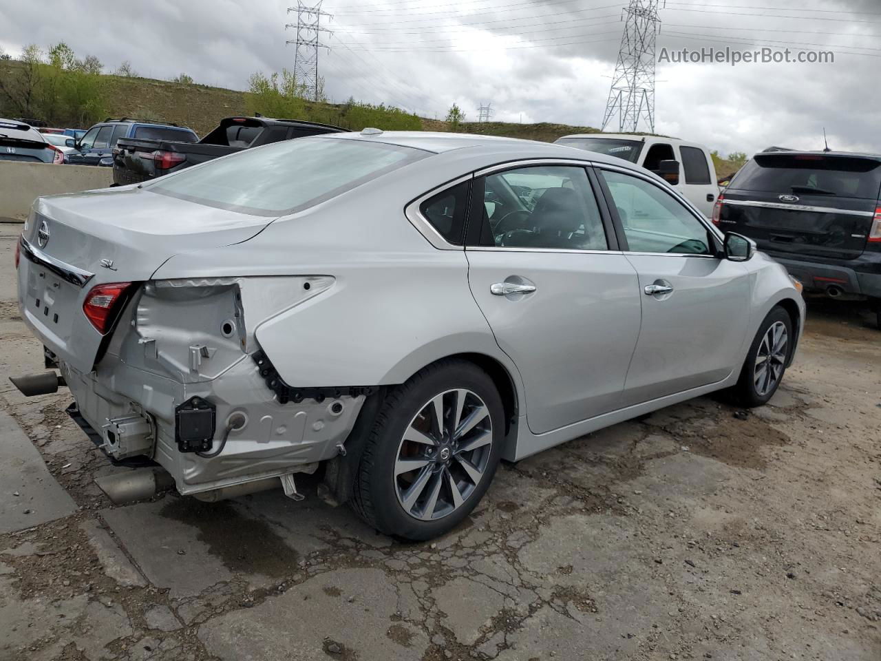 2017 Nissan Altima 2.5 Серебряный vin: 1N4AL3AP4HC178017