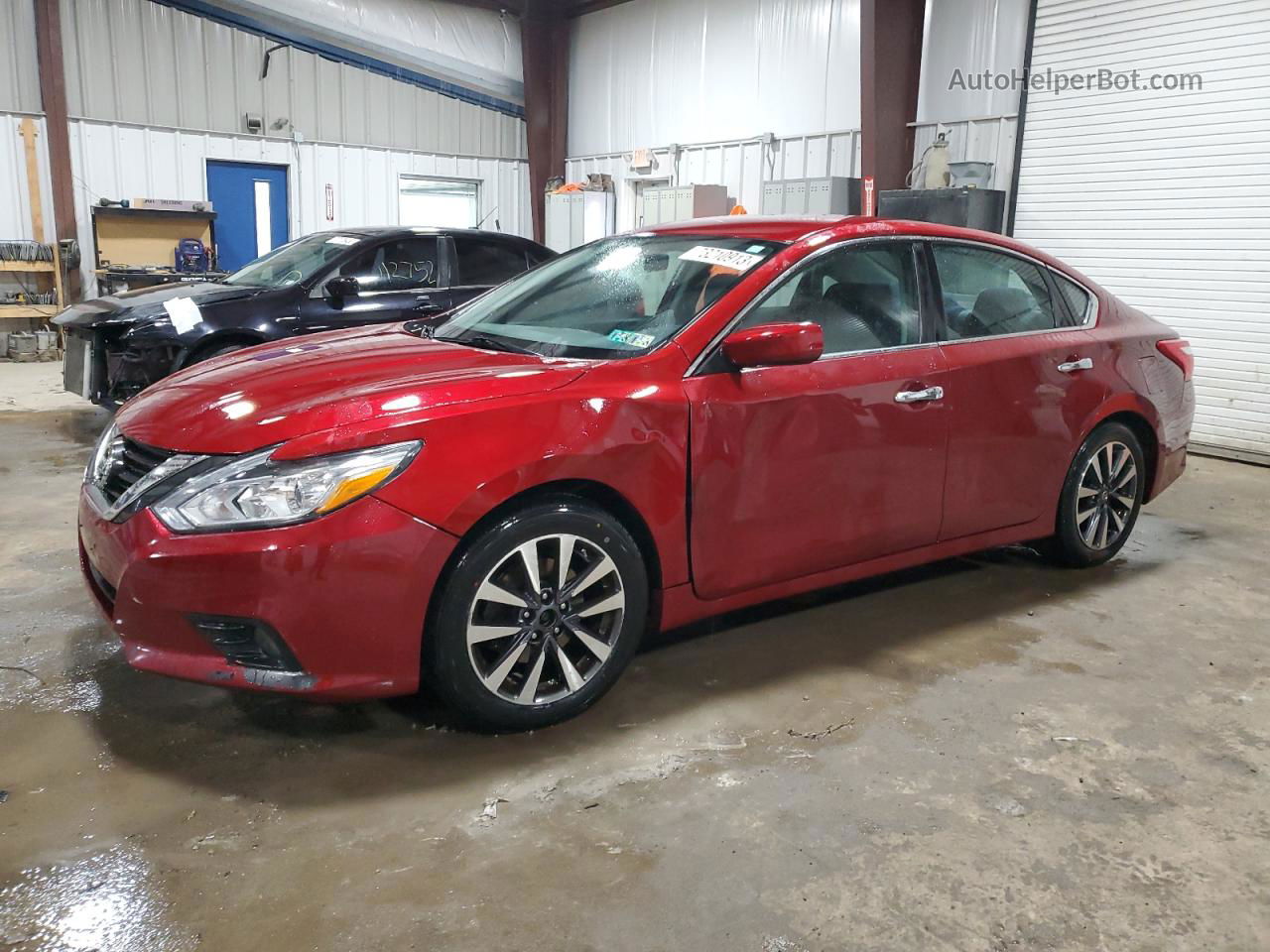 2017 Nissan Altima 2.5 Red vin: 1N4AL3AP4HC266517