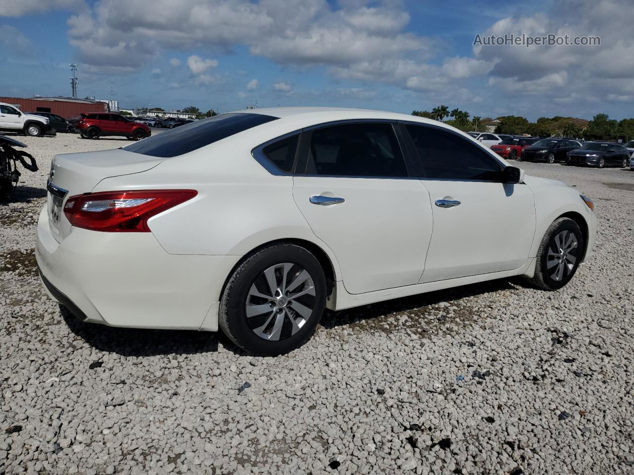 2017 Nissan Altima 2.5 White vin: 1N4AL3AP4HN323383