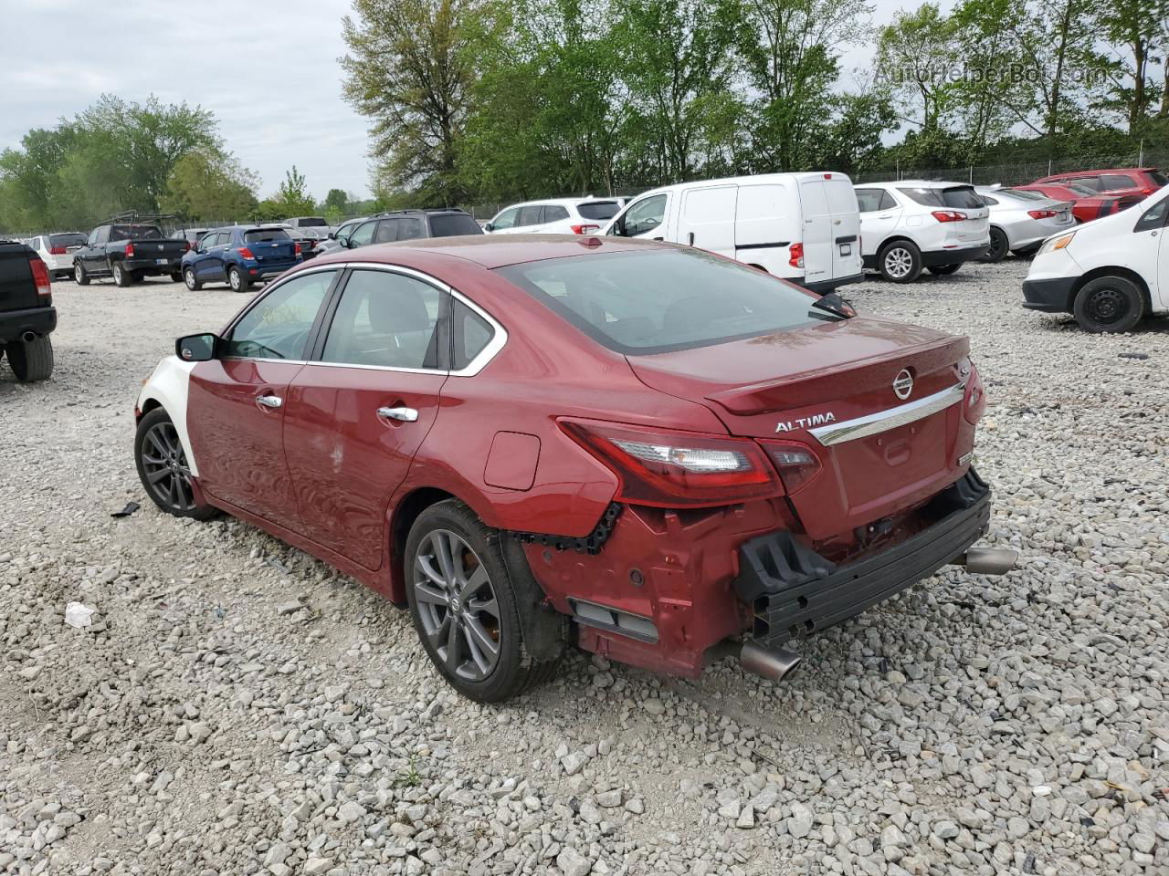 2018 Nissan Altima 2.5 Red vin: 1N4AL3AP4JC284232