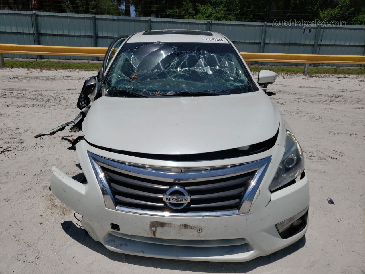 2014 Nissan Altima 2.5 White vin: 1N4AL3AP5EC295908