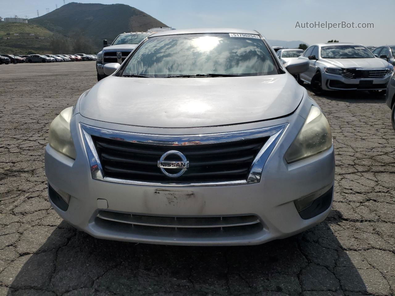 2014 Nissan Altima 2.5 Серебряный vin: 1N4AL3AP5EN378789