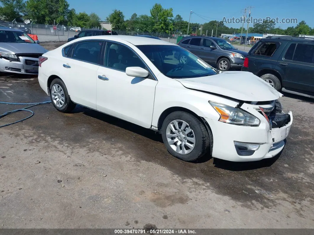 2015 Nissan Altima 2.5 S White vin: 1N4AL3AP5FC165192