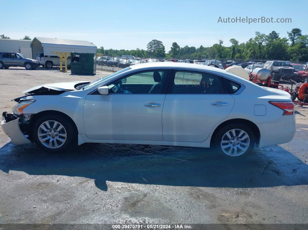 2015 Nissan Altima 2.5 S White vin: 1N4AL3AP5FC165192