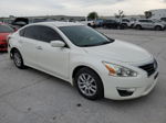 2015 Nissan Altima 2.5 White vin: 1N4AL3AP5FC194286