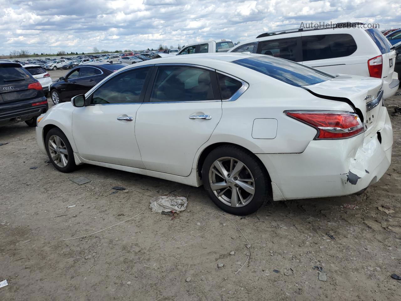 2015 Nissan Altima 2.5 White vin: 1N4AL3AP5FC447011