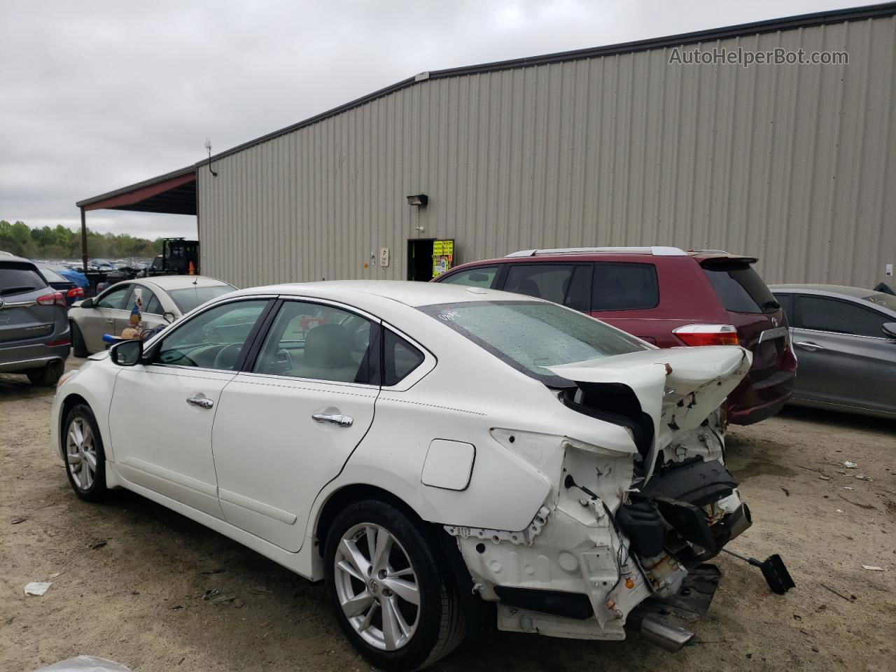 2015 Nissan Altima 2.5 White vin: 1N4AL3AP5FC570405