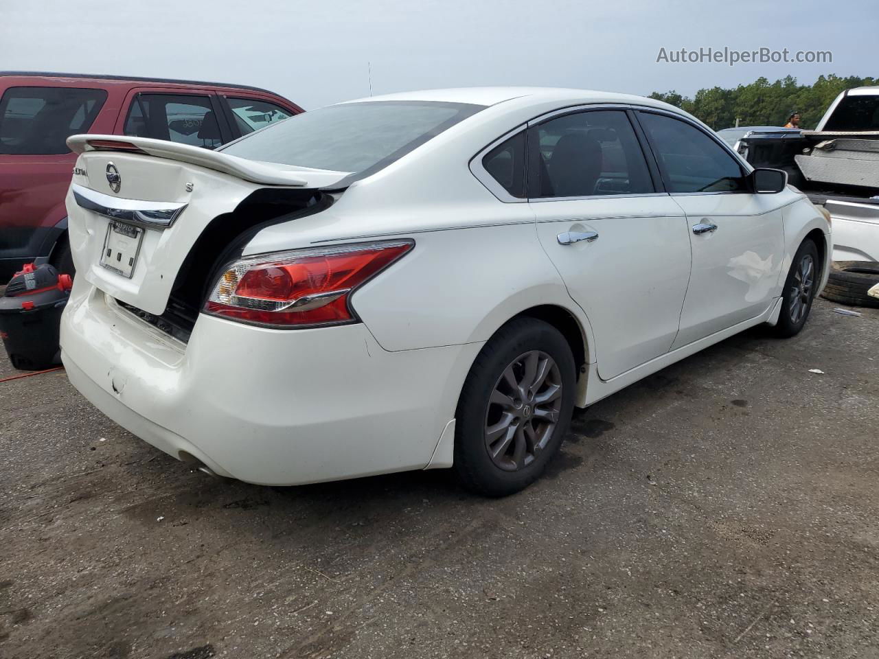 2015 Nissan Altima 2.5 Белый vin: 1N4AL3AP5FN358902