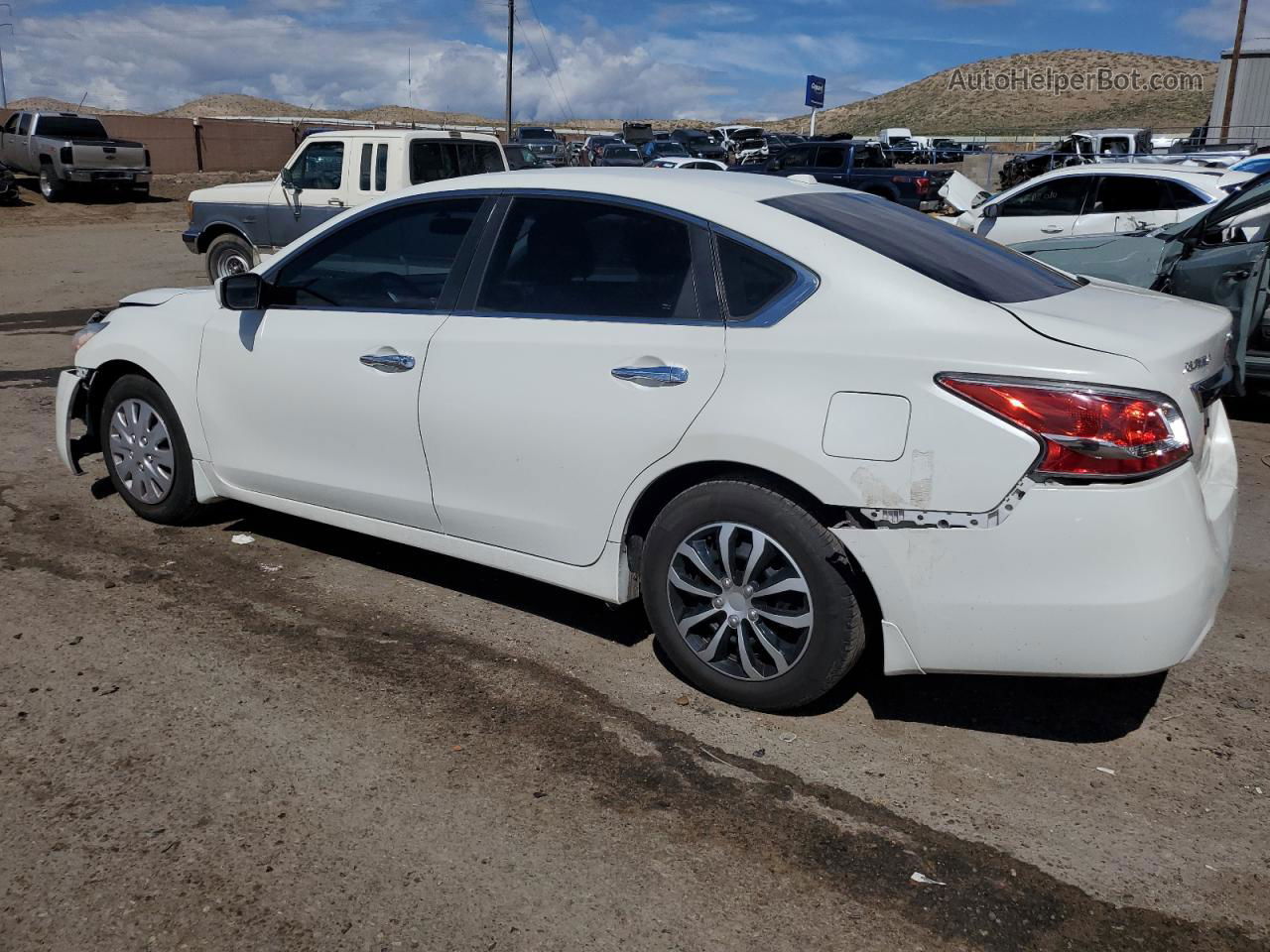 2015 Nissan Altima 2.5 White vin: 1N4AL3AP5FN375408