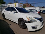 2015 Nissan Altima 2.5 White vin: 1N4AL3AP5FN399272