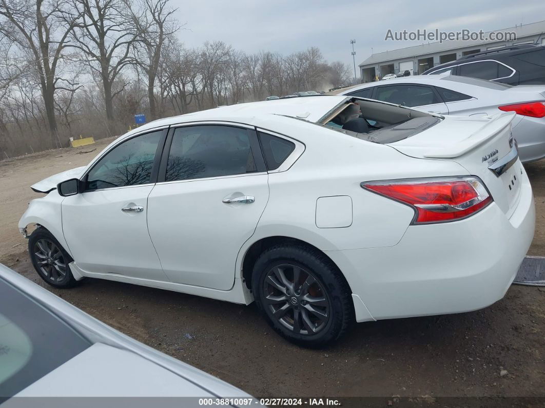 2015 Nissan Altima 2.5 S White vin: 1N4AL3AP5FN910866