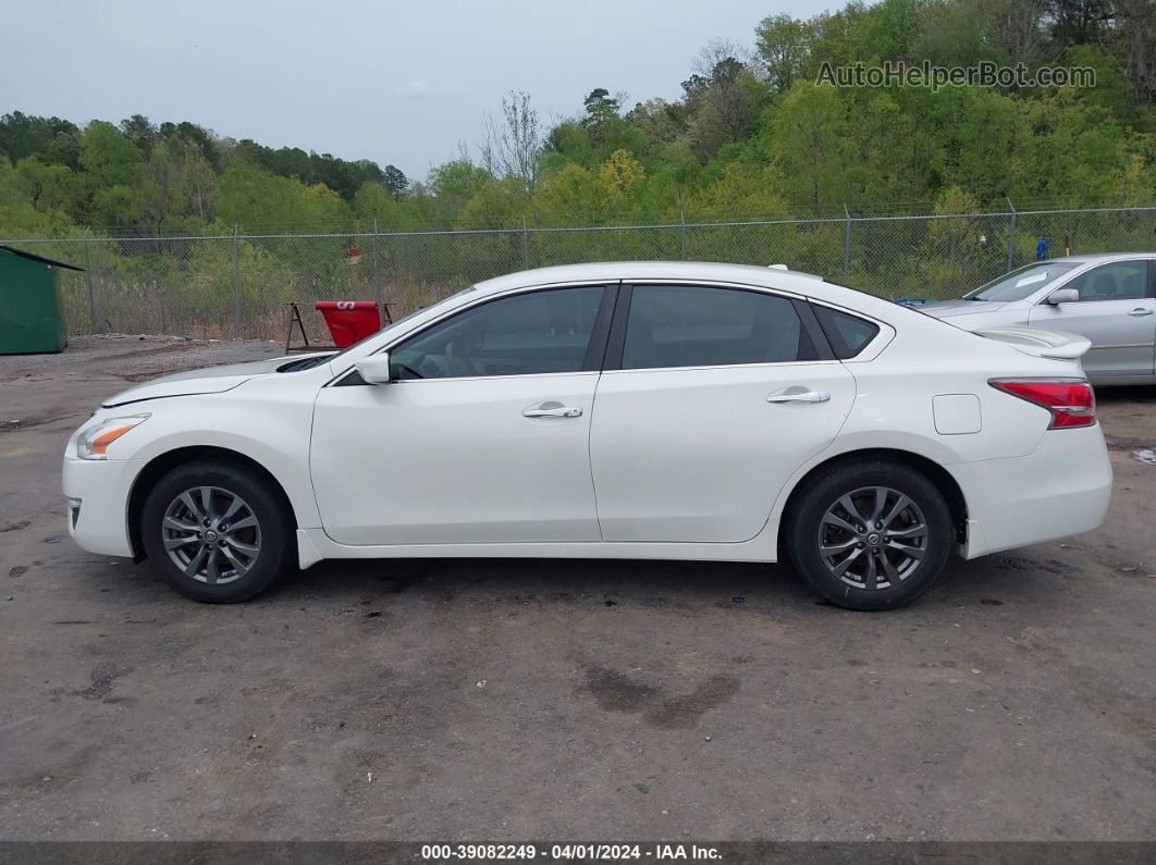 2015 Nissan Altima 2.5 S White vin: 1N4AL3AP5FN911127