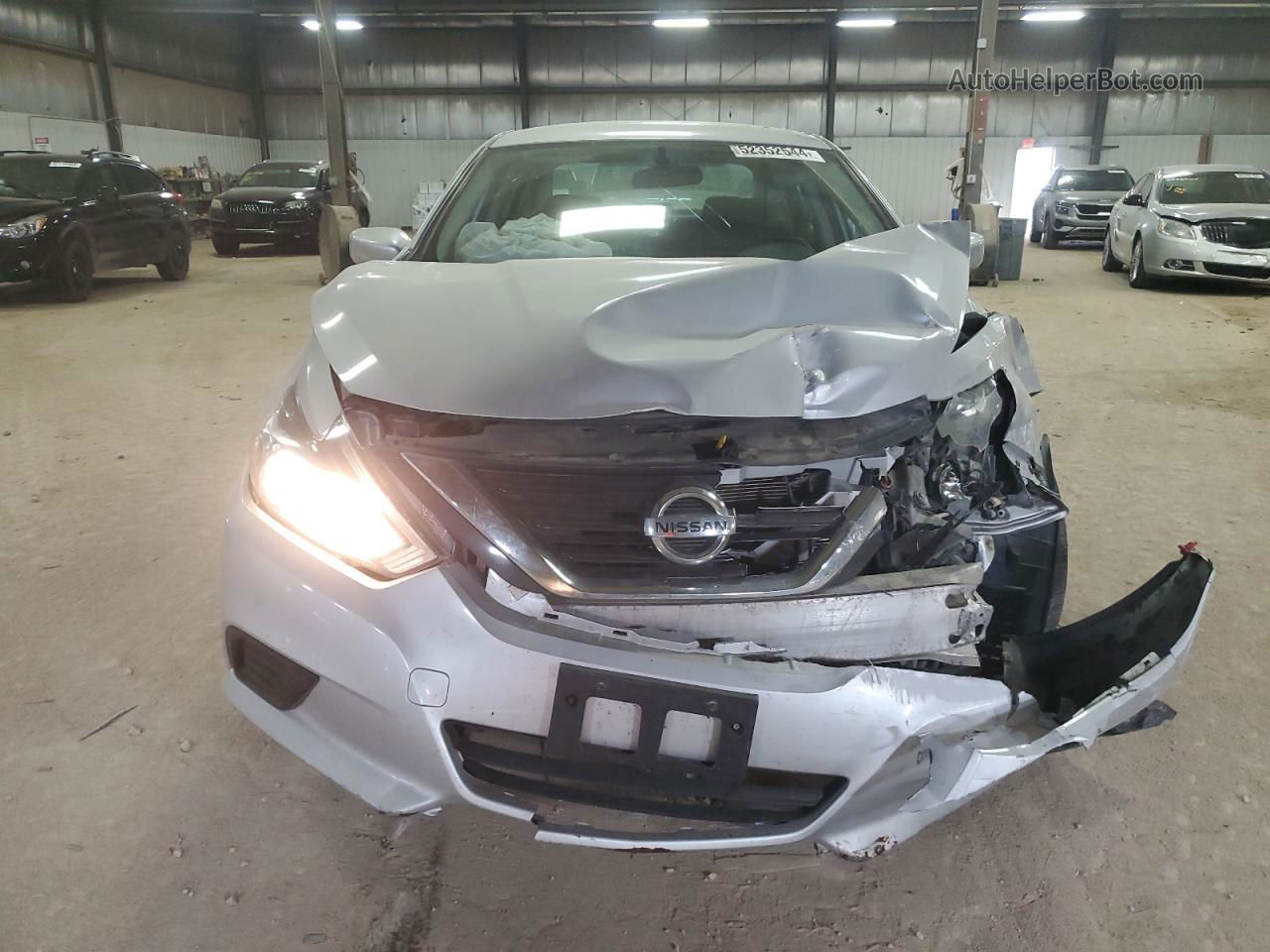 2017 Nissan Altima 2.5 Silver vin: 1N4AL3AP5HN327944