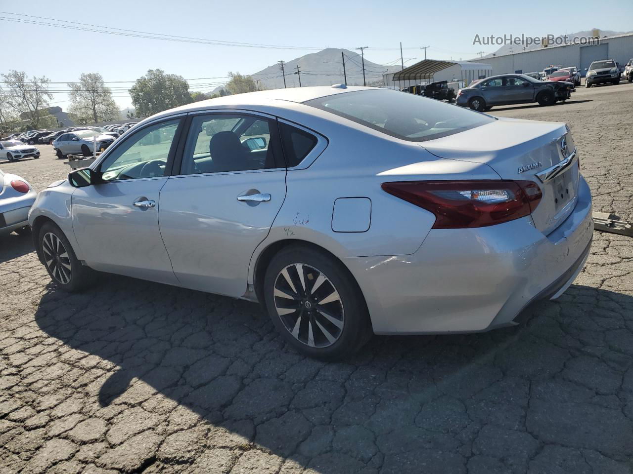 2018 Nissan Altima 2.5 Silver vin: 1N4AL3AP5JC235329