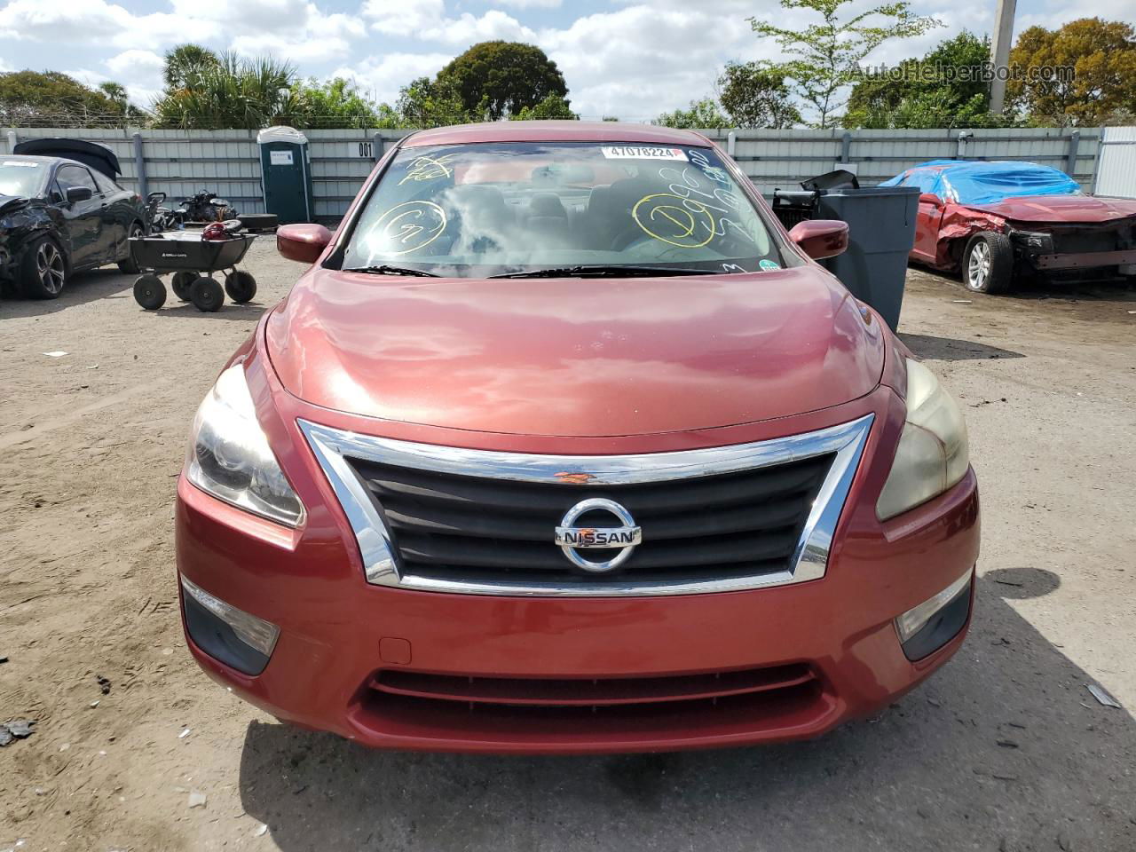 2014 Nissan Altima 2.5 Red vin: 1N4AL3AP6EC165992