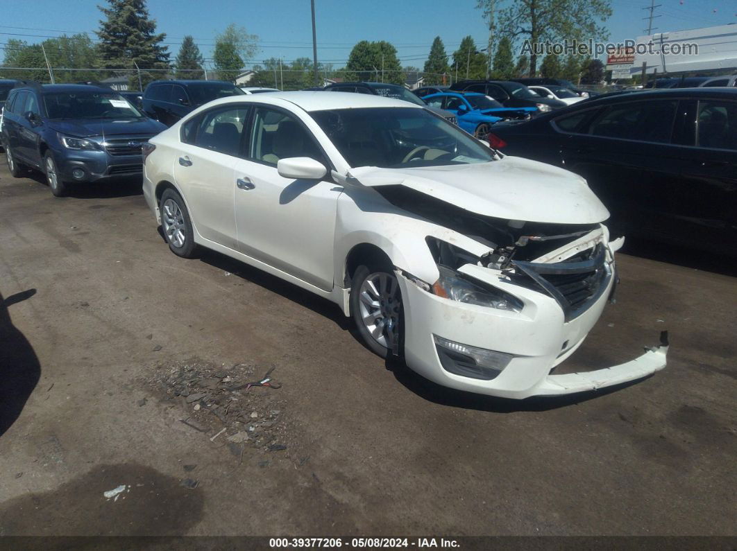 2015 Nissan Altima 2.5 S White vin: 1N4AL3AP6FC409559