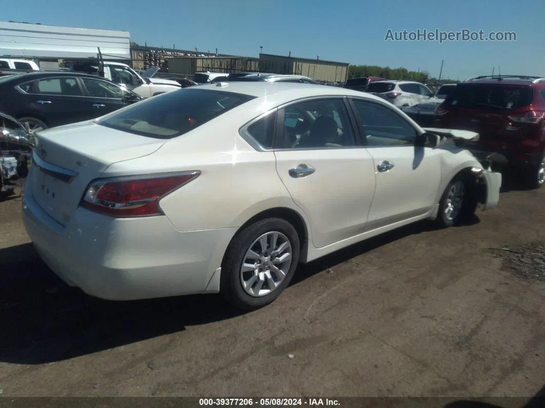 2015 Nissan Altima 2.5 S Белый vin: 1N4AL3AP6FC409559