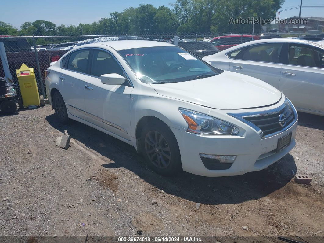 2015 Nissan Altima 2.5 S White vin: 1N4AL3AP6FC415880