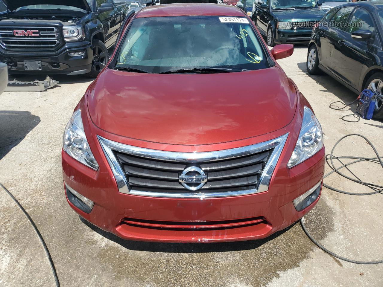 2015 Nissan Altima 2.5 Red vin: 1N4AL3AP6FC430847